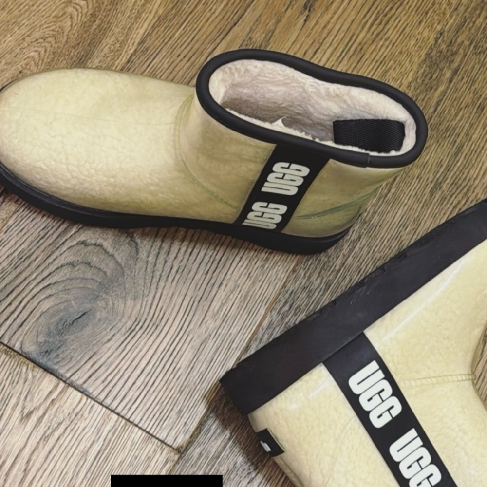 These are adorable for rain or snow, worn a couple times